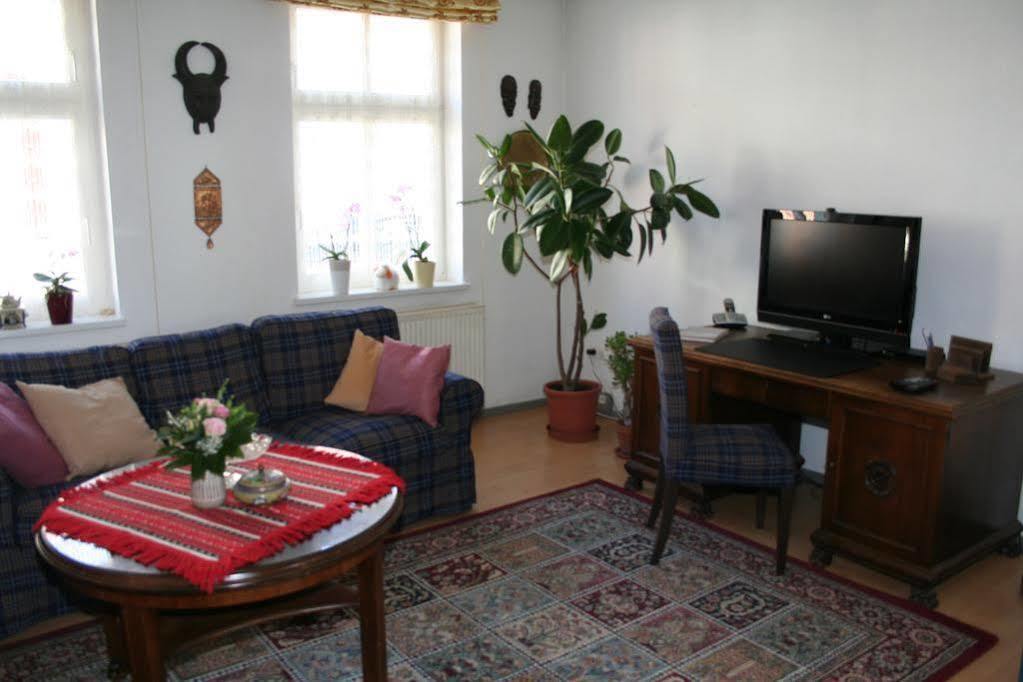 Gestut Lindenhof Guest house 2*